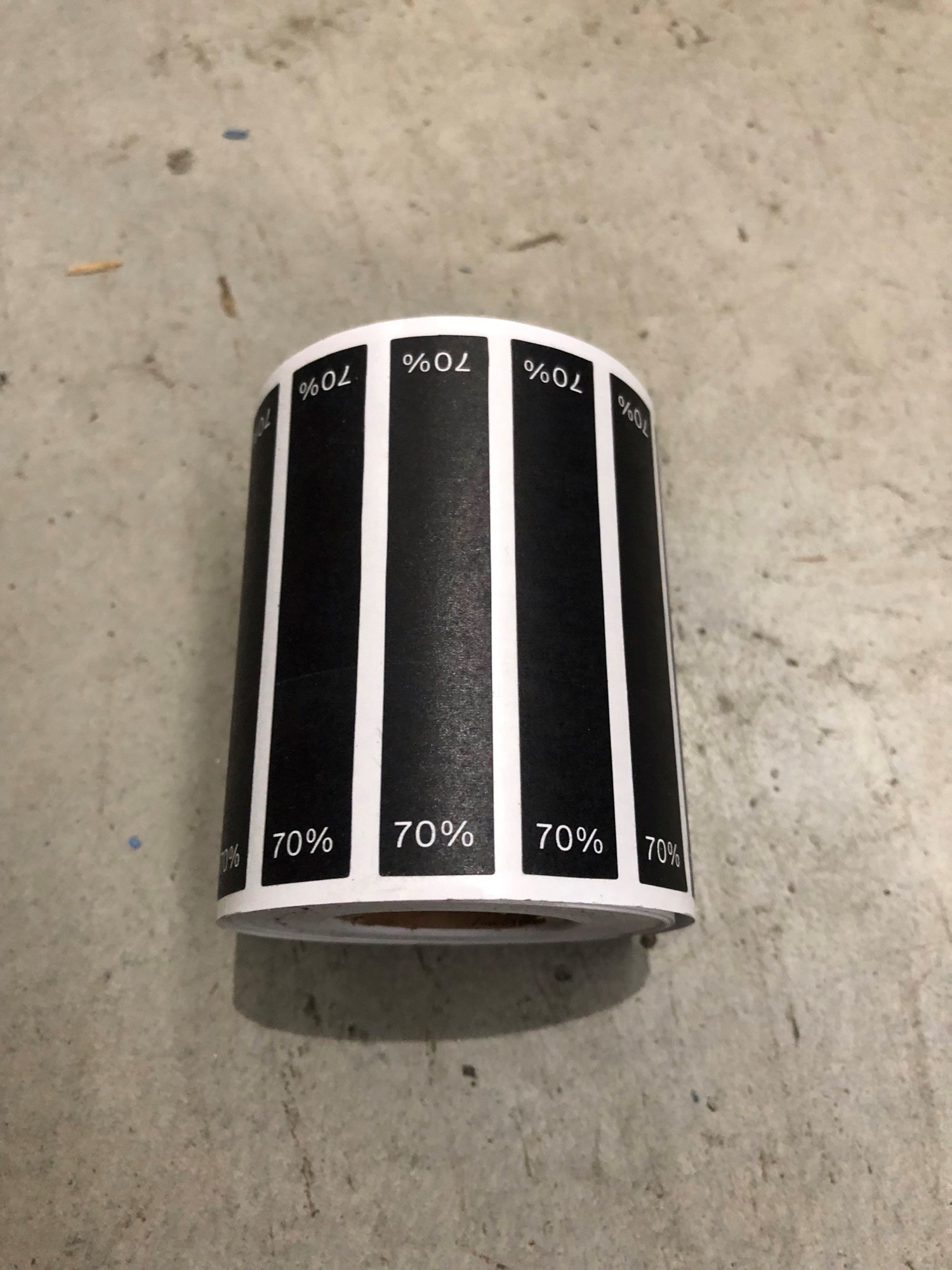 ROLL COS 70% BLACK JEWELERY STICKER