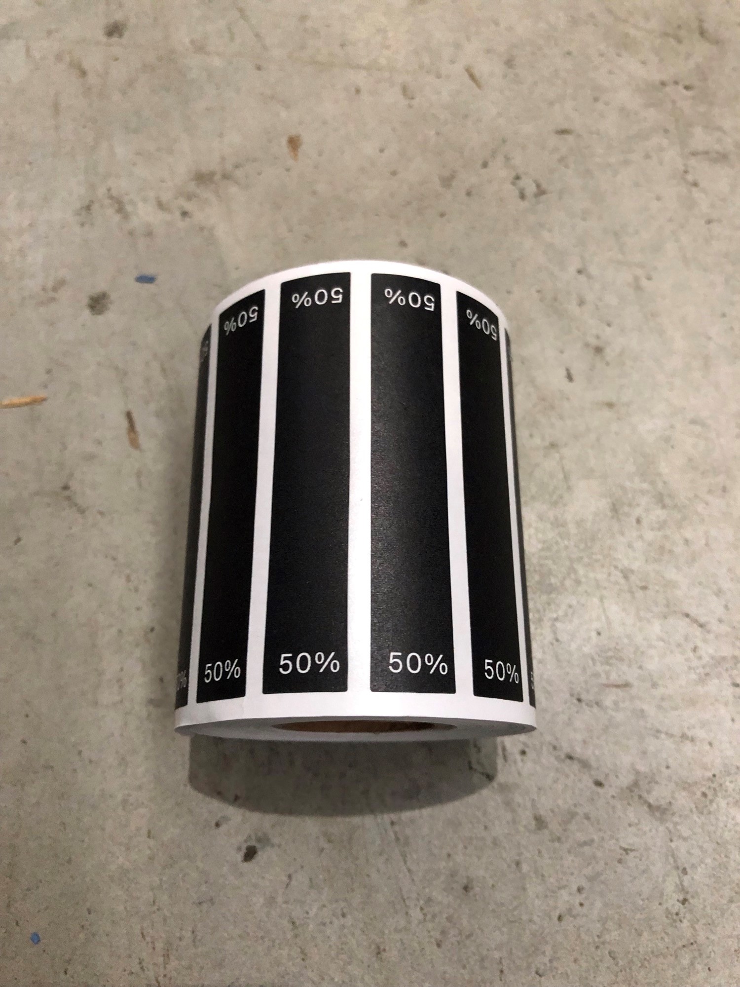 ROLL COS 50% BLACK JEWELERY STICKER